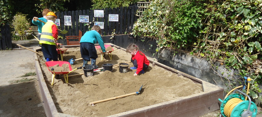 Mr Richardson, Principal, Markethill Primary School